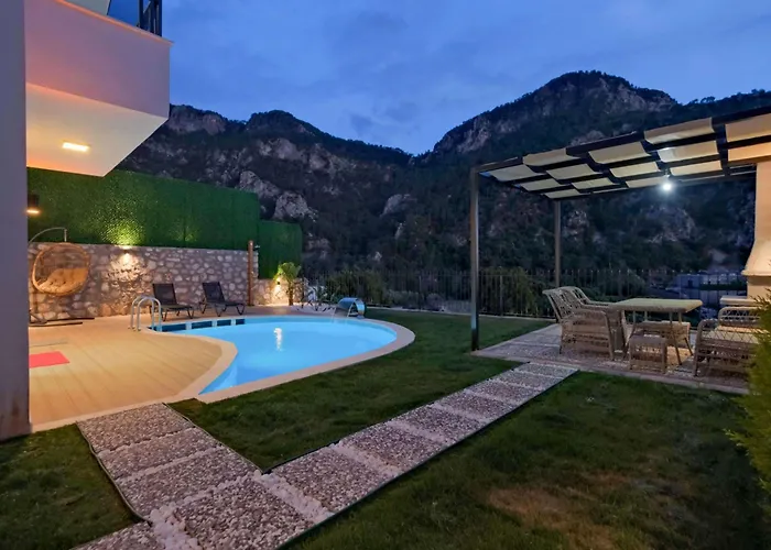 Luna Villa *